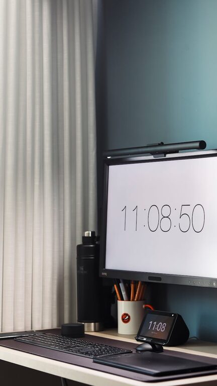 Jak zorganizować przestrzeń pracy w domu, by zwiększyć komfort i produktywność